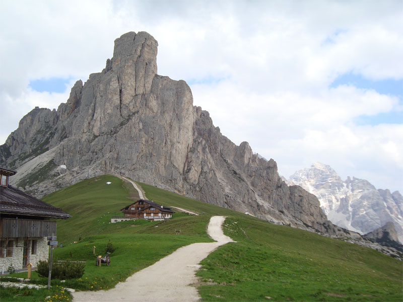 gal/2010/07 - Sella Ronda Bike Day 2010/03_il_mega_giro del sabato/12passo-giau_01.jpg